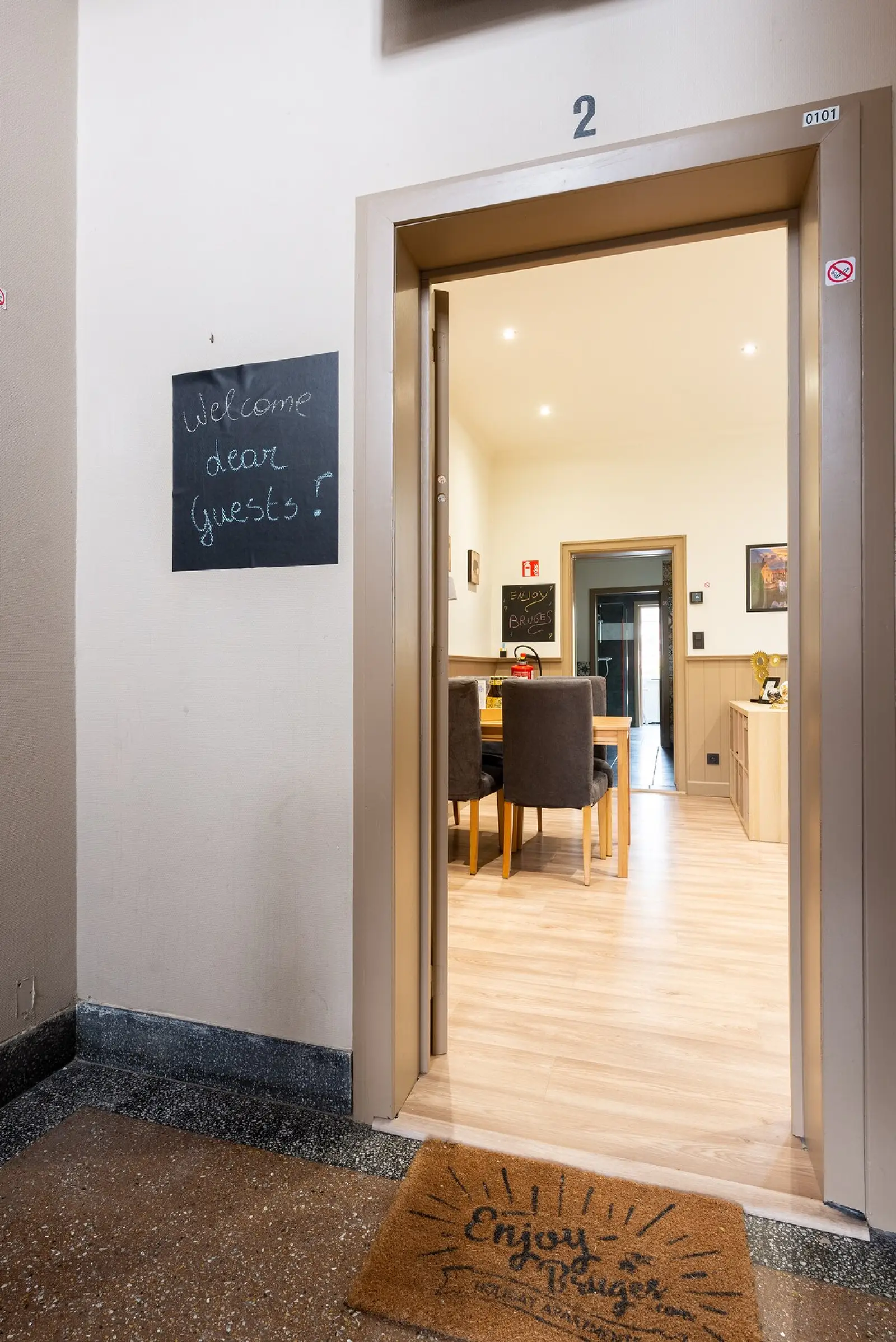 Entrance of the Enjoy Bruges apartments